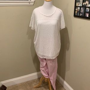 👚 White polka dot shirt